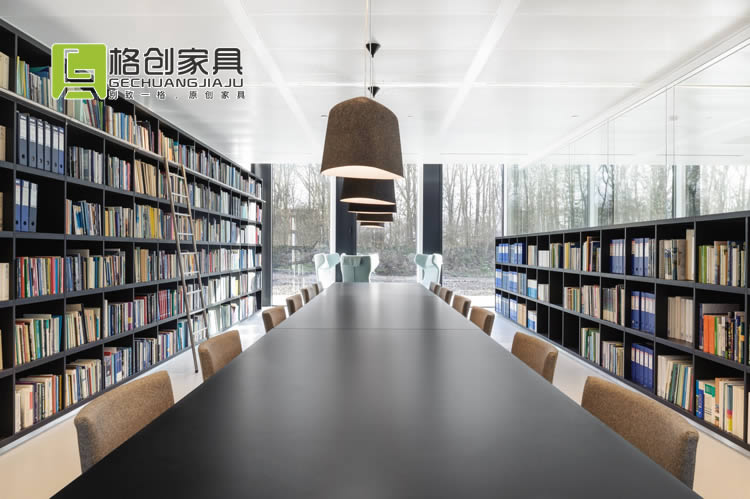 現(xiàn)代辦公家具