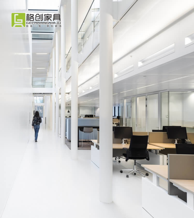 現(xiàn)代辦公家具