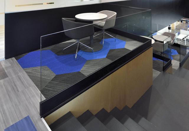 現(xiàn)代辦公家具